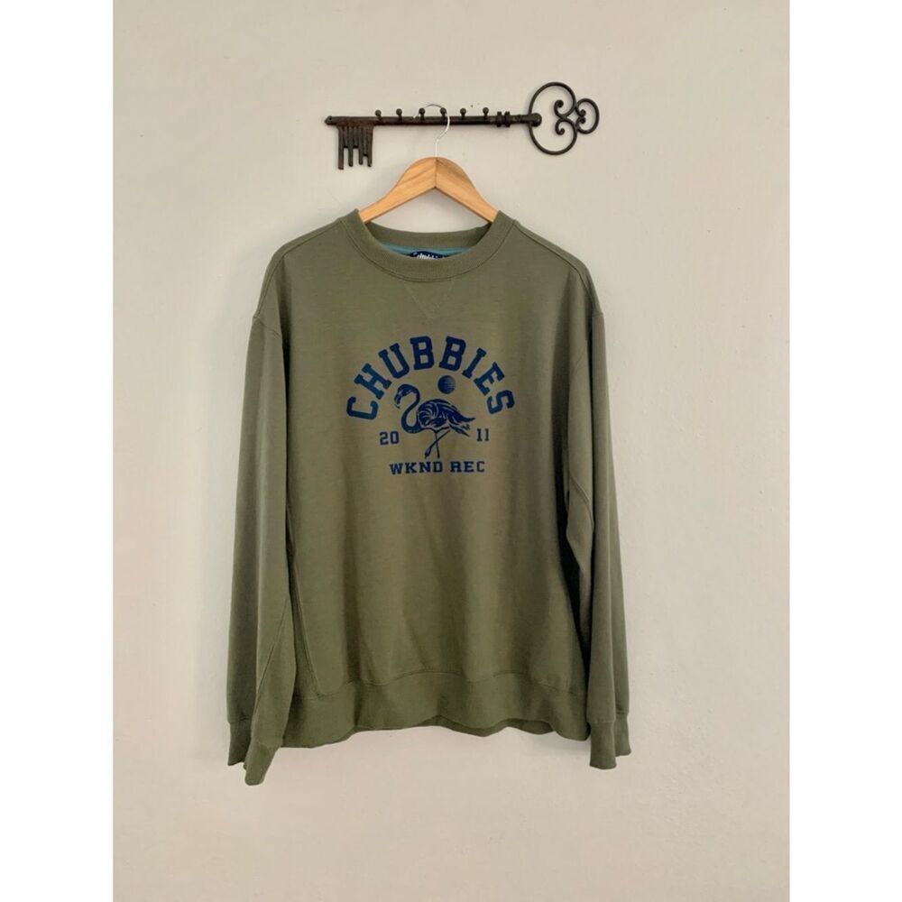 CHUBBIES Olive Green Graphic Crewneck Sweatshirt Logo Flamingo weekend rec